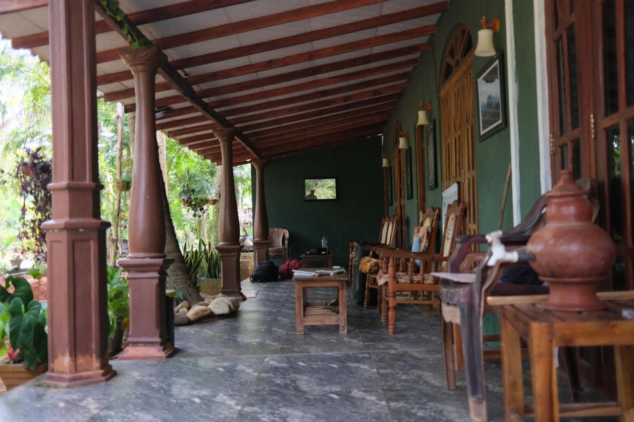 One More Night Hostel Sigiriya Exterior photo