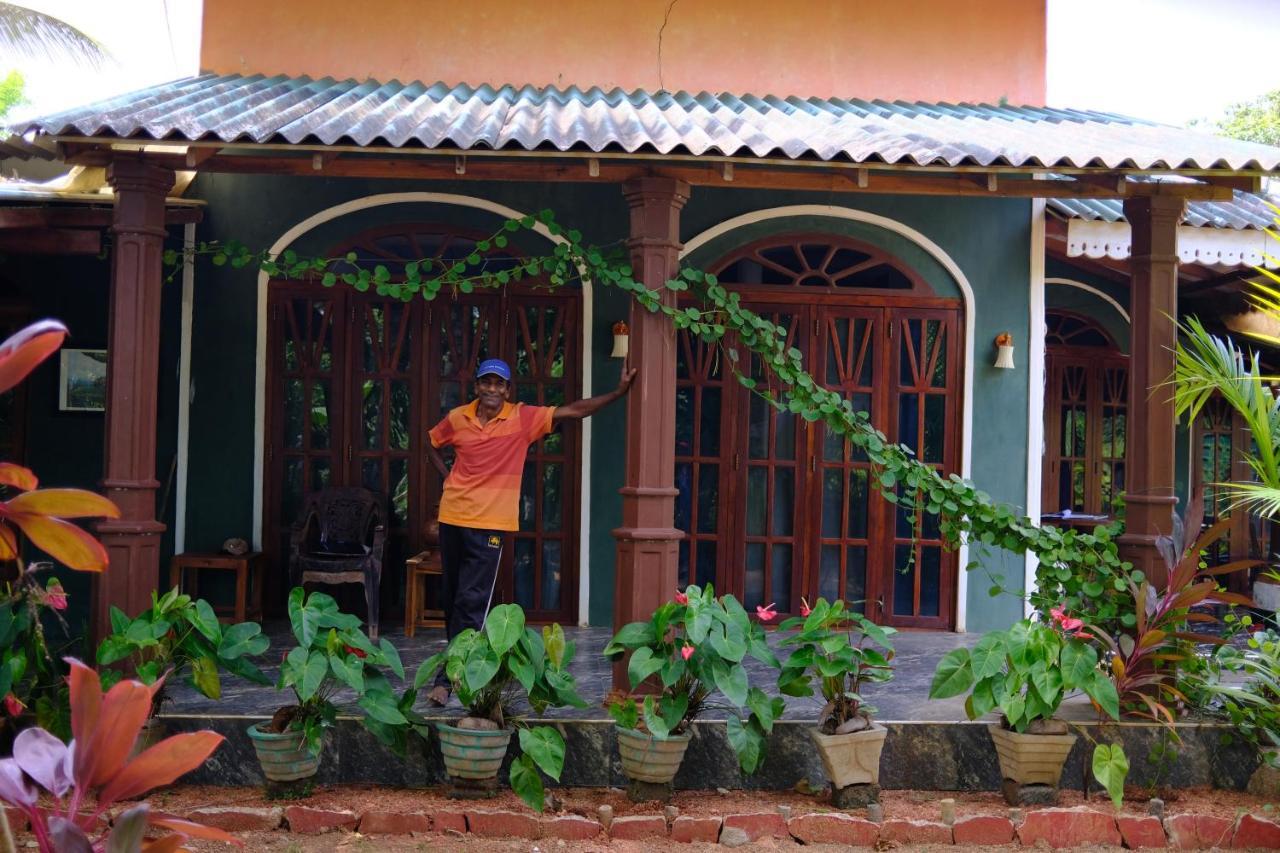 One More Night Hostel Sigiriya Exterior photo