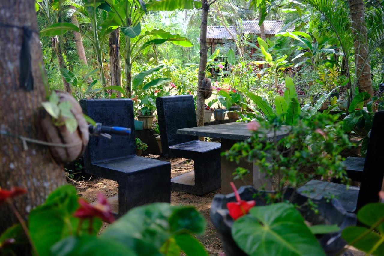 One More Night Hostel Sigiriya Exterior photo